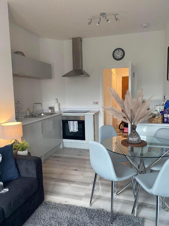 The Retreats 2 Kenfig Hill Pet Friendly 2 Bedroom Flat With King Size Bed Twin Beds And Sofa Bed Sleeps Up To 5 People 外观 照片